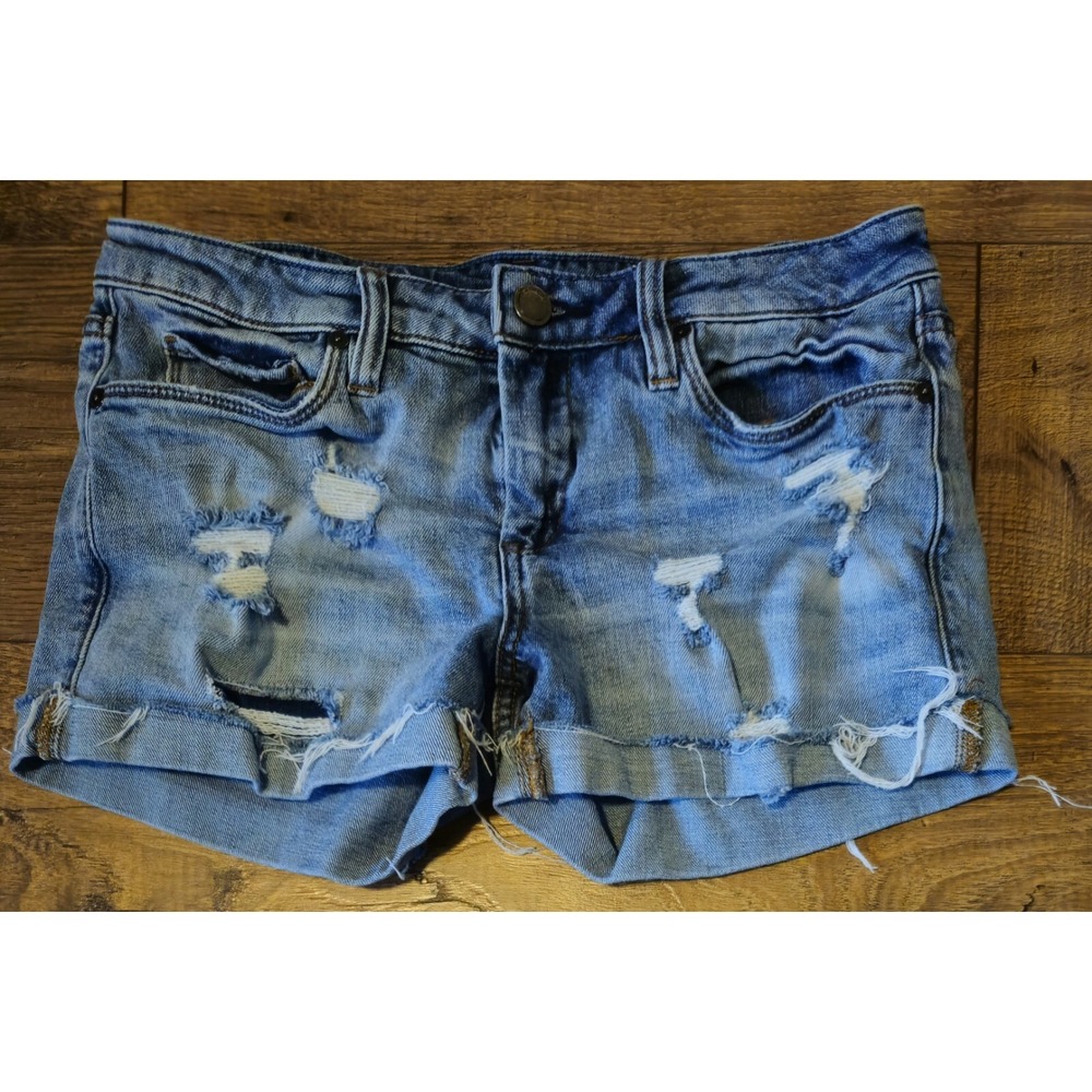 Blank NYC Tomboy Shorts Light Wash‎ Distressed Cuffed Hem Mid Rise Jean 26